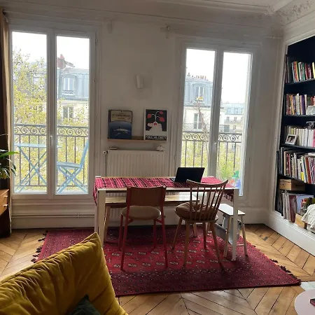 Bastille - Bright Haussmann-style 3-bedroom With Balcony Appartement Parijs