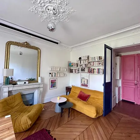 Bastille - Bright Haussmann-style 3-bedroom With Balcony Апартаменты *