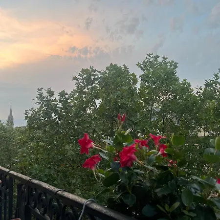 Bastille - Bright Haussmann-style 3-bedroom With Balcony Apartman Párizs